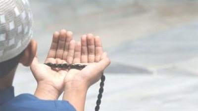 هل الطهارة من شروط الدعاء وما هو حكم قراءة الأدعية من الهاتف؟