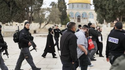 فلسطين.. مستوطنون يعتدون على الفلسطينيين في القدس