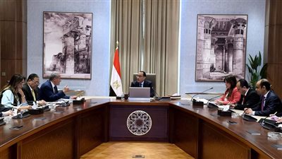 وزير التموين يطمئن رئيس الوزراء على توافر أرصدة السلع الأساسية