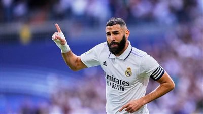 ريال مدريد يضع قدمًا في نهائي كأس ملك إسبانيا.. كريم بنزيما يضيف هدفين