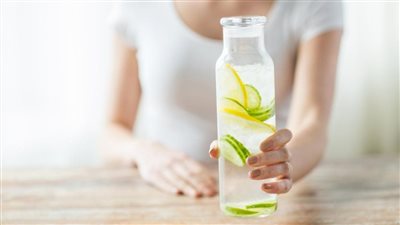 تنظيف البطن من السموم.. أعشاب وخلطات سحرية لتفريغ القولون