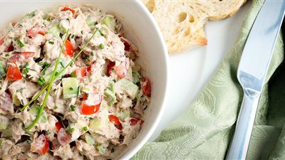 طريقة عمل سلطة رنجة اسكندراني من مطبخ الشيف غادة التلي - فيديو