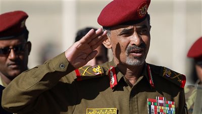 بعد إفراج الحوثي عنه.. من هو اللواء محمود الصبيحي رجل الحرب والسلام؟