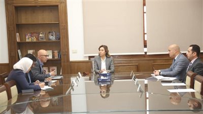 وزيرة الثقافة توجه بزيادة الفعالية والأنشطة الثقافية في قرى مبادرة 