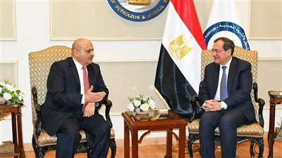 وزير البترول يبحث ترتيبات مؤتمر الطاقة العربى مع أمين 