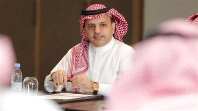 حقيقة استقالة آل معمر من رئاسة النصر السعودي بعد الخسارة أمام الهلال