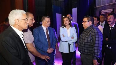 وزيرة الثقافة تتفقد تطوير مسرح ميامي بوسط البلد تمهيدا لإعادة افتتاحه ثاني أيام العيد
