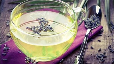 مشروبات لعلاج ارتجاع المريء.. أعشاب وأكلات وفواكه مسموح بتناولها