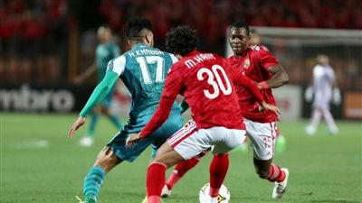 الأهلي يتفوق على الرجاء بهدف رائع في شوط أول مثير بدوري الأبطال