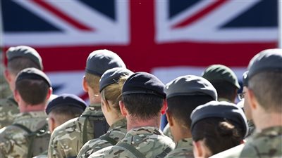 في عملية صعبة.. الجيش البريطاني يجلي الدبلوماسيين من السودان
