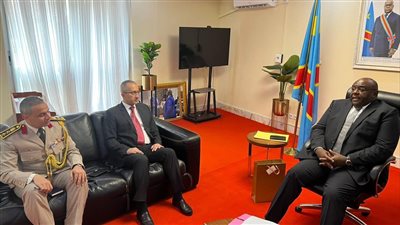 سفير مصر في الكونجو يلتقي بنائب رئيس الوزراء وزير الدفاع الكونجولي 