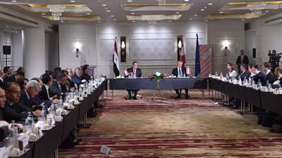 رئيس الوزراء ومستشار النمسا يترأسان مائدة مستديرة مشتركة لمجتمع الأعمال المصري النمساوي