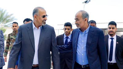 الزُبيدي يشيد بالأدوار النضالية للواء الصبيحي ومواقفه الوطنية خلال مشواره الحافل بالعطاء (صور)