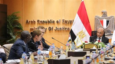 وزير العدل يستقبل نائب رئيس مجموعة البنك الدولي