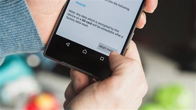  الخطوات التي يجب اتباعها للتأكد من حذف جميع البيانات من على ذاكرة الهاتف 