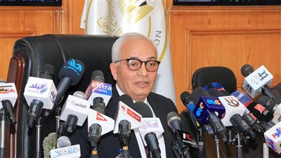 وزير التربية والتعليم يشكل لجنة لبحث تسريب أجزاء من امتحان مادة الفيزياء