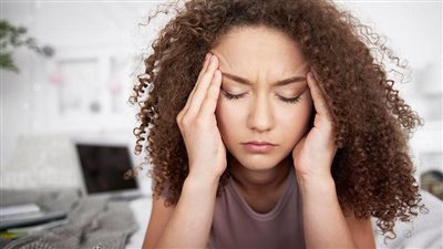 أعراض نقص فيتامين سي النفسية.. 5 علامات خطيرة تصيب الدماغ وتسبب الاكتئاب