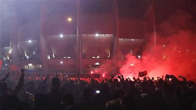 هجوم الجماهير.. باريس سان جيرمان يفرض حماية أمنية على منازل ميسي ونيمار