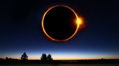 ما هي طريقة صلاة خسوف القمر.. والادعية المستحبة؟