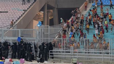 سجن 31 مشجعًا من جماهير الترجي بسبب أحداث مباراة شبيبة القبائل