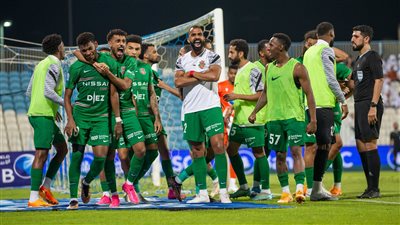 شباب الأهلي يتوج بطلا للدوري الإماراتي بعد غياب 7 سنوات