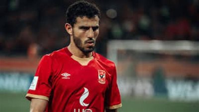 إعلامي مصري يكشف مفاجأة حول اقتراب حمدي فتحي من الانتقال إلى أحد أندية الدوري القطري