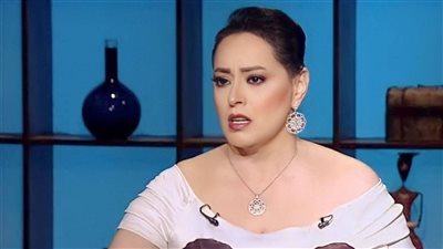  هند عاكف تثير حالة من الجدل بعد كشفها عن مكالمة بينها وبين ميار الببلاوي بشأن براءة 