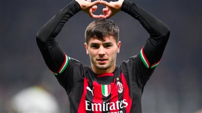 توتر بين الثنائي.. القصة الكاملة للمواجهة بين إبراهيم دياز لاعب ميلان وأليساندرو باستوني لاعب الإنتر