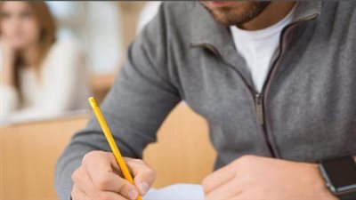 اجعل أمرى سهلًا وفك عقدة لساني.. دعاء مستجاب عند دخول قاعه الامتحان