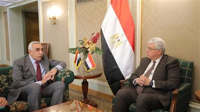 وزير التعليم العالي يبحث مع السفير العراقي بالقاهرة سبل دعم التعاون العلمي والبحثي