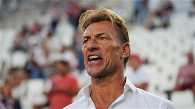 قبل كأس العالم.. أسلوب هيرفي رينارد يبهر سيدات فرنسا 