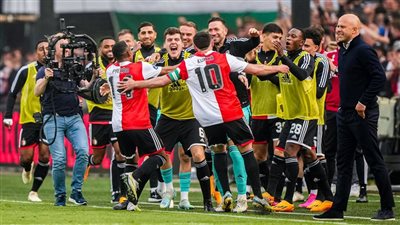 نهاية احتكار أياكس.. فينورد بطلًا للدوري الهولندي للمرة الـ 16 في تاريخه