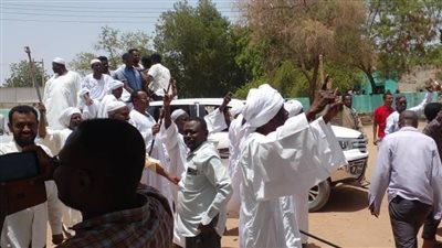 مسيرات شعبية بولايات القضارف والنيل الأبيض لدعم الجيش السوداني