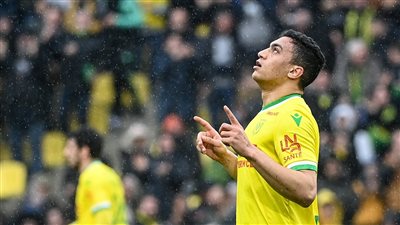 الأزمة تتصاعد.. نانت يُعاقب مصطفى محمد بسبب 