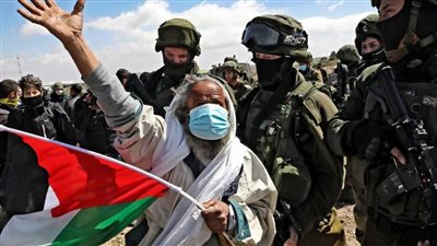 فلسطين.. اعتقال 19 فلسطينيًا في الضفة الغربية