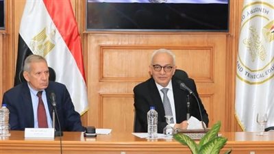وزير التربية والتعليم يستعرض الاجراءات التنظيمية لامتحانات صفوف النقل والشهادة الإعدادية