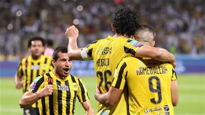 الاتحاد يتفوق والنصر يتأخر.. العميد بطلًا للدوري السعودي من الشوط الأول