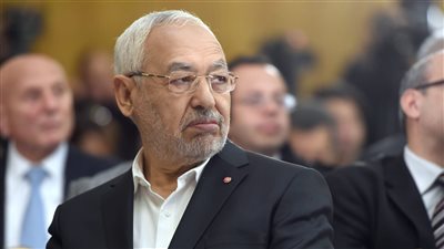 سياسي تونسي يكشف لـ 