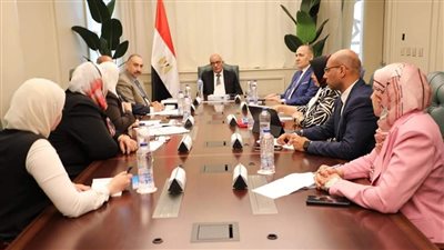 وزير التربية والتعليم يبحث آليات تقديم خدمات تعليمية تفاعلية للطلاب المصريين بالخارج