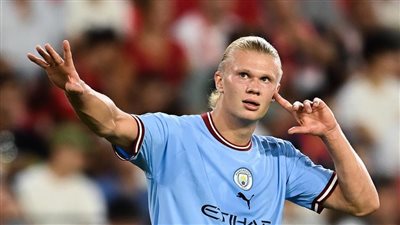  وكيلة أعمال النرويجي إيرلينج هالاند Haaland تثير جدلًا واسعًا.. ما هي حقيقة وجود شرط جزائي؟