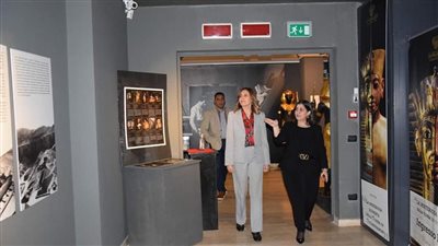 وزيرة الثقافة تتفقد 