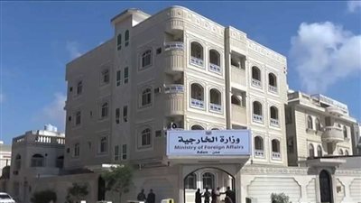 قطر تدين بشدة اقتحام وتخريب مبنى سفارتها في الخرطوم