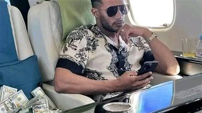 طبيب قلب يوجه رسالة بشأن دولارات محمد رمضان 