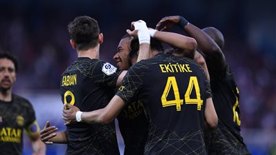 باريس سان جيرمان يفوز على أوكسير ويقترب من التتويج بالدوري الفرنسي