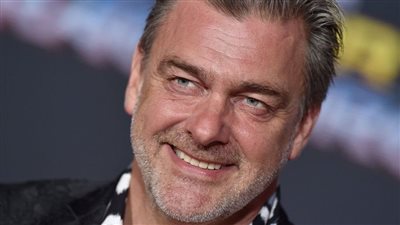 من هو الممثل البريطاني راي ستيفنسون Ray stevenson؟ (مشواره)