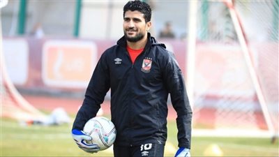  الجهاز الطبي للفريق الأول لكرة القدم بالنادي الاهلي يكشف كواليس إصابة 