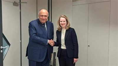 وزير الخارجية يلتقي المديرة الجديدة لمنظمة الهجرة الدولية في جنيف