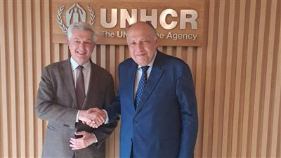 وزير الخارجية يلتقي المفوض السامي لشئون اللاجئين
