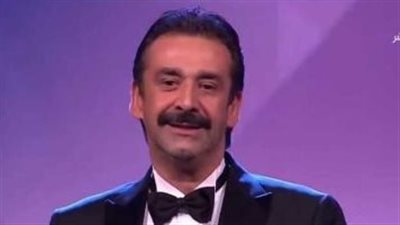 المشوار الفني للنجم المصري كريم عبد العزيز من البداية للنهاية