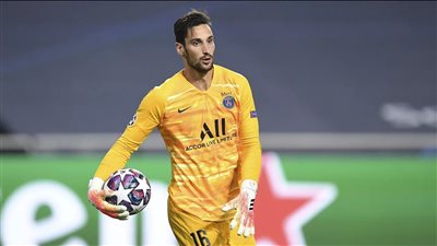 تدهور جديد في حالته.. حارس باريس سان جيرمان يدخل في غيبوبة أخرى